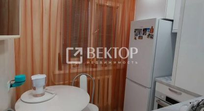 Продам квартиру 2-х комнатную с общей площадью 42м2, 1/5 эт., г. Фурманов, Ивановская обл., Россия, агентство Вектор. Фотография №1