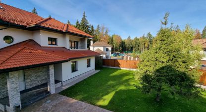 Купить дом 8-ти комнатную, 430 кв. м. Фотография №1 Продам дом 8-ти комнатный с общей площадью 430м2, на улице Лесной простор-3, г. Горки-2 п., Московская обл., Россия, агентство Ваш специалист по недвижимости. Фотография №1