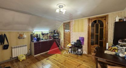 Купить дом 6-ти комнатную, 117.6 кв. м. Фотография №9 Купить дом 6-ти комнатную, 117.6 кв. м., Россия, г. Алушта . Фотография №9
