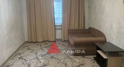 Купить квартиру 2-х комнатную, 42.8 кв. м. Фотография №1 Продам квартиру 2-х комнатную с общей площадью 42.8м2, 2/5 эт., на улице Некрасова, г. Евпатория, Крым авт. респ., Россия, агентство Альфа Недвижимость. Фотография №1