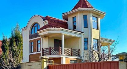 Купить коттедж/дачу 4-х комнатную, 291 кв. м. Фотография №1 Продам коттедж/дачу 4-х комнатную с общей площадью 291м2, на улице Набережная андрея первозванного, Гагаринский муниципальный окр район, г. Севастополь, Крым авт. респ., Россия, агентство Центр продаж НОВОСТРОЙКИ. Фотография №1