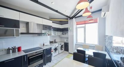 Продам квартиру 4-х комнатную с общей площадью 134м2, 13/13 эт., на улице Парковая, Гагаринский район, г. Севастополь, Крым авт. респ., Россия, агентство Херсонес Недвижимость. Фотография №1