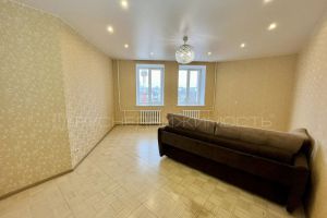 Продам квартиру 2-х комнатную с общей площадью 75.1м2, 5/9 эт., на улице Карла Маркса, г. Киров, Кировская обл., Россия, агентство Руснедвижимость Продам квартиру 2-х комнатную с общей площадью 75.1м2, 5/9 эт., на улице Карла Маркса, г. Киров, Кировская обл., Россия, агентство Руснедвижимость