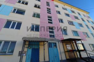 Продам квартиру 1 комнатную с общей площадью 36.6м2, 1/5 эт., на улице Мелиораторов ул, г. Ола, Магаданская обл., Россия, агентство Империя Недвижимости Продам квартиру 1 комнатную с общей площадью 36.6м2, 1/5 эт., на улице Мелиораторов ул, г. Ола, Магаданская обл., Россия, агентство Империя Недвижимости