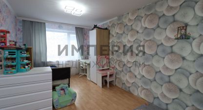 Купить квартиру 3-х комнатную, 67.9 кв. м. Фотография №1 Продам квартиру 3-х комнатную с общей площадью 67.9м2, 5/5 эт., на улице Зайцева ул, г. Магадан, Магаданская обл., Россия, агентство Империя Недвижимости. Фотография №1