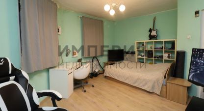 Купить квартиру 1 комнатную, 43.8 кв. м. Фотография №1 Продам квартиру 1 комнатную с общей площадью 43.8м2, 7/7 эт., на улице Колымское шоссе, г. Магадан, Магаданская обл., Россия, агентство Империя Недвижимости. Фотография №1