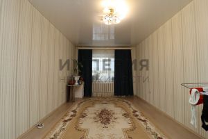 Продам квартиру 3-х комнатную с общей площадью 83м2, 2/5 эт., на улице Пролетарская ул, г. Магадан, Магаданская обл., Россия, агентство Империя Недвижимости