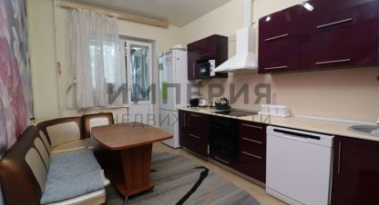 Купить квартиру 3-х комнатную, 83 кв. м., Россия, г. Магадан. Фотография №8