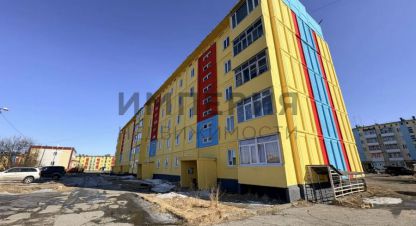 Купить квартиру 2-х комнатную, 51.2 кв. м. Фотография №1 Продам квартиру 2-х комнатную с общей площадью 51.2м2, 5/5 эт., на улице Октябрьская ул, г. Ола, Магаданская обл., Россия, агентство Империя Недвижимости. Фотография №1