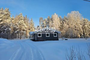 Продам дом 3-х комнатный с общей площадью 128.1м2, на улице Карелия лахденпохья карла маркса, Лахденпохский район, г. Лахденпохья, Карелия респ., Россия, агентство Александр-Недвижимость