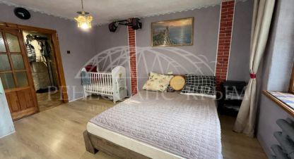 Купить квартиру 2-х комнатную, 57 кв. м. Фотография №1 Продам квартиру 2-х комнатную с общей площадью 57м2, 1/5 эт., на улице Генерала лебедя, г. Севастополь, Крым авт. респ., Россия, агентство ООО Ренессанс Крым. Фотография №1
