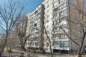Продам квартиру 3-х комнатную с общей площадью 63.2м2, 1/9 эт., на улице Анфиногенова, Рябково район, г. Курган, Курганская обл., Россия, агентство Домовой45