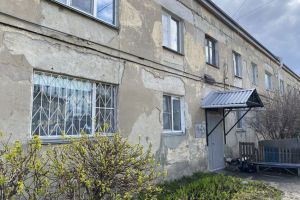 Продам квартиру 3-х комнатную с общей площадью 60м2, 1/2 эт., на улице Монтажников, Рябково район, г. Курган, Курганская обл., Россия, агентство Домовой45