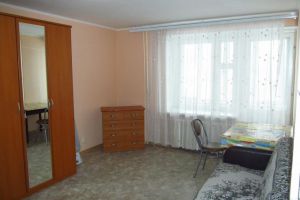 Продам квартиру 1 комнатную с общей площадью 34.5м2, 2/10 эт., на улице Гоголя, Швейная фирма район, г. Курган, Курганская обл., Россия, агентство Домовой45