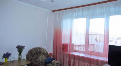 Продам квартиру 1 комнатную с общей площадью 30.6м2, 5/5 эт., на улице Гоголя, Центральный район, г. Курган, Курганская обл., Россия, агентство Домовой45. Фотография №1