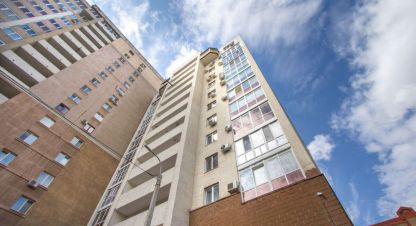 Купить квартиру 1 комнатную, 44 кв. м. Фотография №1 Продам квартиру 1 комнатную с общей площадью 44м2, 3 эт., на улице Цюрупы, г. Уфа, Башкортостан респ., Россия, агентство Сеть Агентств Недвижимости ЭКСПЕРТ. Фотография №1