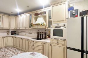 Продам квартиру 3-х комнатную с общей площадью 100м2, 2/12 эт., на улице Советская, Фрунзенский район, г. Саратов, Саратовская обл., Россия, агентство АН Империя Продам квартиру 3-х комнатную с общей площадью 100м2, 2/12 эт., на улице Советская, Фрунзенский район, г. Саратов, Саратовская обл., Россия, агентство АН Империя