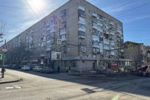 Продам квартиру 3-х комнатную с общей площадью 71.2м2, 5/10 эт., на улице Рабочая, Октябрьский район, г. Саратов, Саратовская обл., Россия, агентство АН Империя Продам квартиру 3-х комнатную с общей площадью 71.2м2, 5/10 эт., на улице Рабочая, Октябрьский район, г. Саратов, Саратовская обл., Россия, агентство АН Империя
