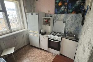 Продам квартиру 2-х комнатную с общей площадью 42.6м2, 4/5 эт., на улице Сакко и ванцетти, Фрунзенский район, г. Саратов, Саратовская обл., Россия, агентство АН Империя Продам квартиру 2-х комнатную с общей площадью 42.6м2, 4/5 эт., на улице Сакко и ванцетти, Фрунзенский район, г. Саратов, Саратовская обл., Россия, агентство АН Империя