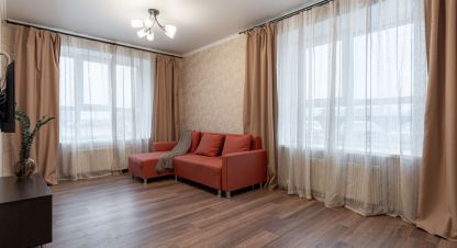 Продам квартиру 2-х комнатную с общей площадью 53м2, 1/10 эт., на улице Мира ул, Советский район, г. Казань, Татарстан респ., Россия, агентство Мультилистинг.РФ. Фотография №1