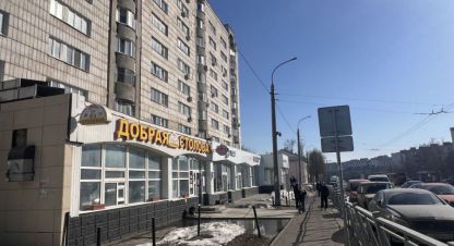 Продам квартиру 2-х комнатную с общей площадью 49.2м2, 4/9 эт., на улице Гвардейская ул, Советский район, г. Казань, Татарстан респ., Россия, агентство Мультилистинг.РФ. Фотография №1