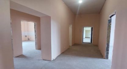 Продам квартиру 2-х комнатную с общей площадью 121.5м2, 2/4 эт., на улице Железнодорожная, Пок врангель район, г. Находка, Приморский край, Россия, агентство АН ИМПЕРИАЛ(Находка). Фотография №1