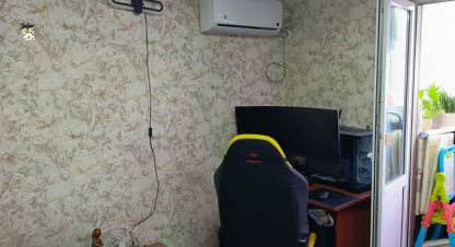 Купить квартиру 2-х комнатную, 43.1 кв. м. Фотография №1 Продам квартиру 2-х комнатную с общей площадью 43.1м2, 3/3 эт., на улице Горького, Квартал 44-й участок район, г. Находка, Приморский край, Россия, агентство АН ИМПЕРИАЛ(Находка). Фотография №1