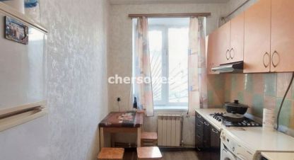 Купить квартиру 2-х комнатную, 33 кв. м. Фотография №1 Продам квартиру 2-х комнатную с общей площадью 33м2, 1/2 эт., на улице Капитанская, Ленинский район, г. Севастополь, Крым авт. респ., Россия, агентство Херсонес Недвижимость. Фотография №1