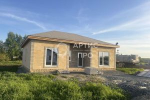 Продам дом 4-х комнатный с общей площадью 123.5м2, на улице 11-й кианитовый проезд, г. Екатеринбург, Свердловская обл., Россия, агентство Артис Про Продам дом 4-х комнатный с общей площадью 123.5м2, на улице 11-й кианитовый проезд, г. Екатеринбург, Свердловская обл., Россия, агентство Артис Про