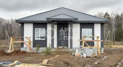 Продам дом 4-х комнатный с общей площадью 102м2, на улице Сосновая, г. Прохладный, Свердловская обл., Россия, агентство Артис Про. Фотография №1