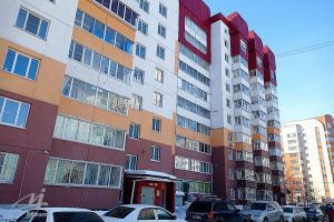 Продам квартиру 1 комнатную с общей площадью 30.1м2, 9/10 эт., на улице Лазурная ул, Индустриальный район, г. Барнаул, Алтайский край, Россия, агентство Миэль офис в Барануле