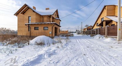Купить дом 5-ти комнатную, 280 кв. м. Фотография №1 Продам дом 5-ти комнатный с общей площадью 280м2, Центральный район, г. Барнаул, Алтайский край, Россия, агентство Миэль офис в Барануле. Фотография №1