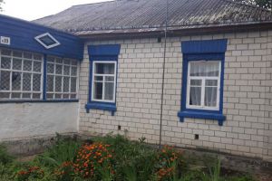 Продам дом с общей площадью 72м2, на улице Луговая, г. Петровка, Черниговская обл., Украина, агентство Агентство нерухомості "Лівий Берег" Продам дом с общей площадью 72м2, на улице Луговая, г. Петровка, Черниговская обл., Украина, агентство Агентство нерухомості "Лівий Берег"
