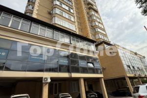 Продам квартиру 3-х комнатную с общей площадью 152.4м2, 18/19 эт., на улице Дзержинского, г. Махачкала, Дагестан респ., Россия, агентство ГорОбмен