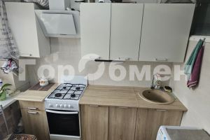 Продам квартиру 1 комнатную с общей площадью 31.8м2, 5/5 эт., на улице Лесная, г. Сочи, Краснодарский край, Россия, агентство ГорОбмен