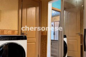 Продам квартиру 3-х комнатную с общей площадью 74м2, 3/10 эт., на улице Астана кесаева, Гагаринский район, г. Севастополь, Крым авт. респ., Россия, агентство Херсонес Недвижимость