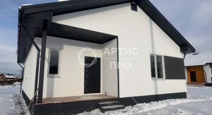 Продам дом 4-х комнатный с общей площадью 117.8м2, на улице Зеленый берег, г. Курганово, Свердловская обл., Россия, агентство Артис Про. Фотография №1