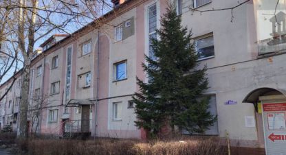 Продам квартиру 2-х комнатную с общей площадью 50.4м2, 1/3 эт., на улице А невского ул, Ленинградский район, г. Калининград, Калининградская обл., Россия, агентство ООО Базис-Недвижимость. Фотография №1