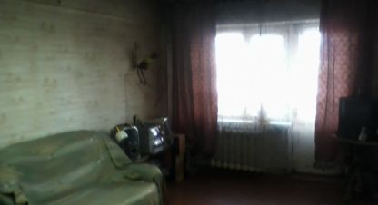 Купить квартиру 2-х комнатную, 45 кв. м. Фотография №1 Продам квартиру 2-х комнатную с общей площадью 45м2, 3/5 эт., на улице Розы Люксембург, Ленинский район, г. Иркутск, Иркутская обл., Россия. Фотография №1