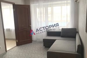 Продам квартиру 2-х комнатную с общей площадью 42м2, 5/5 эт., на улице Лукашина ул, Щекино район, г. Щёкино, Тульская обл., Россия, агентство АН Астория