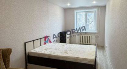 Купить квартиру 3-х комнатную, 58.4 кв. м. Фотография №1 Продам квартиру 3-х комнатную с общей площадью 58.4м2, 2/5 эт., на улице Емельянова ул, Щекинский район, г. Щёкино, Тульская обл., Россия, агентство АН Астория. Фотография №1