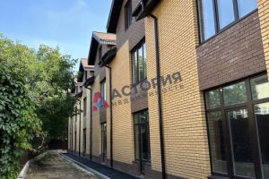 Продам коттедж/дачу с общей площадью 127м2, на улице Рабочий проезд, Центральный район, г. Тула, Тульская обл., Россия, агентство АН Астория