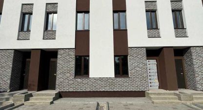 Купить дом 3-х комнатную, 75 кв. м. Фотография №1 Продам дом 3-х комнатный с общей площадью 75м2, на улице Бандеры, г. Черкассы, Черкасская обл., Украина, агентство Aspo.biz. Фотография №1