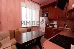 Продам квартиру 1 комнатную с общей площадью 36.4м2, 3/5 эт., на улице Каширина ул, г. Ола, Магаданская обл., Россия, агентство Империя Недвижимости Продам квартиру 1 комнатную с общей площадью 36.4м2, 3/5 эт., на улице Каширина ул, г. Ола, Магаданская обл., Россия, агентство Империя Недвижимости