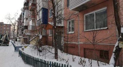 Купить квартиру 2-х комнатную, 41.1 кв. м. Фотография №1 Продам квартиру 2-х комнатную с общей площадью 41.1м2, 1/5 эт., на улице Николая липового пер, г. Бийск, Алтайский край, Россия, агентство Джойнио. Фотография №1