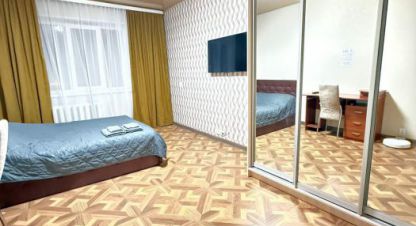 Сдам квартиру 2-х комнатную с общей площадью 54м2, 4/5 эт., на улице Флотская, г. Магадан, Магаданская обл., Россия, агентство Джойнио. Фотография №1