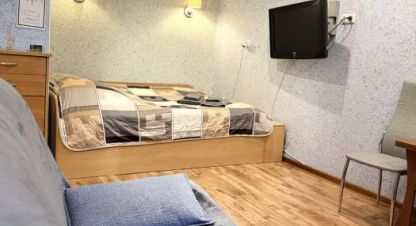 Снять квартиру 1 комнатную, 33 кв. м. Фотография №1 Сдам квартиру 1 комнатную с общей площадью 33м2, 2/5 эт., на улице Якутская, г. Магадан, Магаданская обл., Россия, агентство Джойнио. Фотография №1