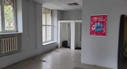 Снять торговое помещение, 126.1 кв. м. Фотография №1 Сдам торговое помещение с общей площадью 126.1м2, на улице Ленина, г. Обнинск, Калужская обл., Россия, агентство Джойнио. Фотография №1