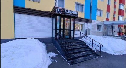 Продам торговое помещение с общей площадью 42.6м2, на улице Ленина ул, г. Пгт палатка, Магаданская обл., Россия, агентство Джойнио. Фотография №1