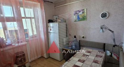 Купить 2-х комнатную квартиру в г. Черноморское . Фотография №2